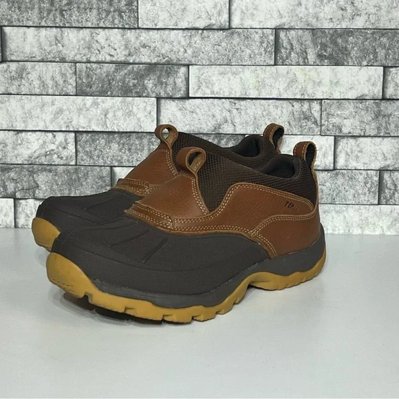 LL Bean Storm Chaser Low Womens 11 Leather Waterproof Winter Slip On Boots - Picture 4 of 8